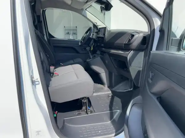 OPEL VIVARO (11/15)
