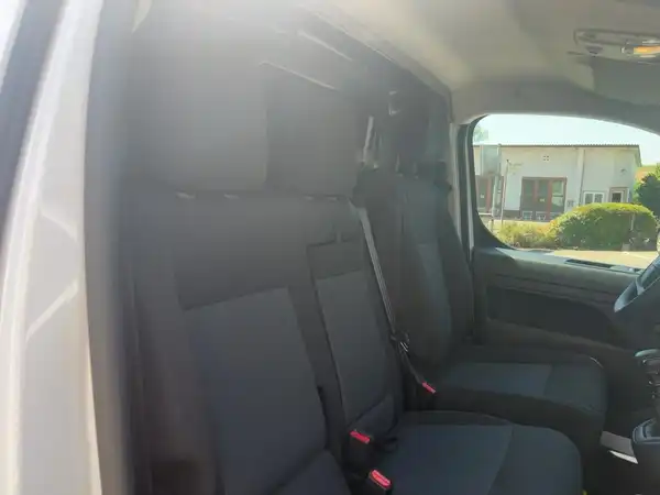 OPEL VIVARO (11/15)