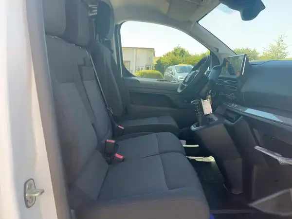 OPEL VIVARO (10/15)