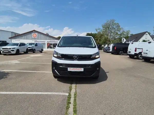 OPEL VIVARO (2/15)
