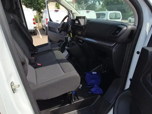 OPEL VIVARO (11/15)