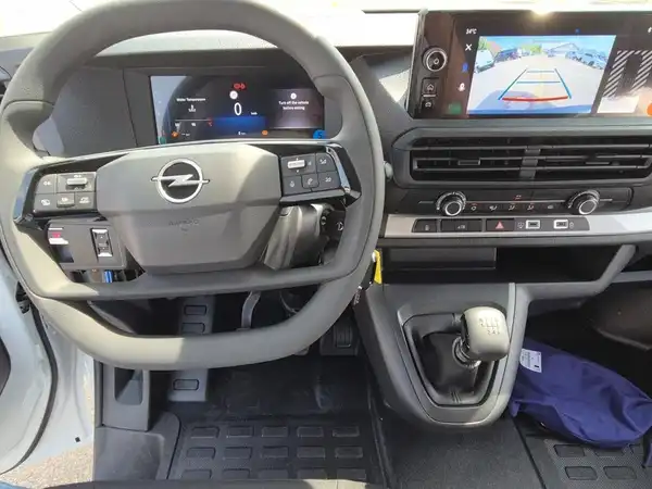 OPEL VIVARO (8/15)