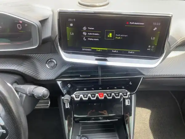PEUGEOT 2008 (10/15)