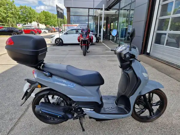 PEUGEOT TWEET 50 (4/10)
