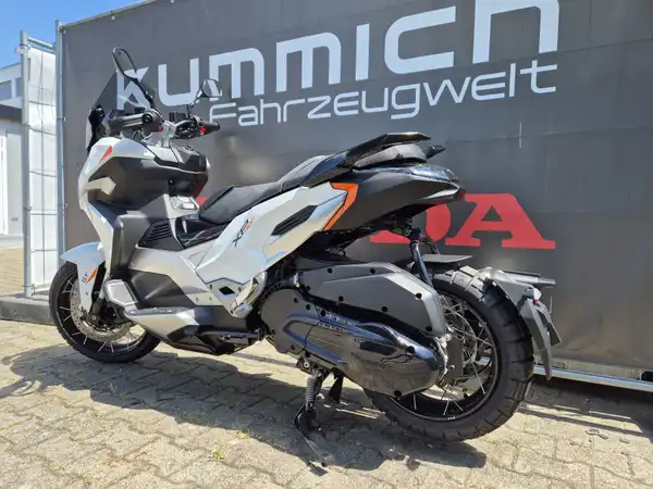 PEUGEOT XP400 GT (3/7)