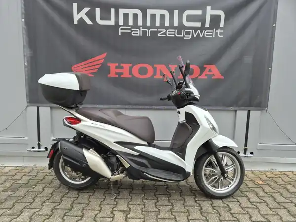 PIAGGIO BEVERLY (4/7)