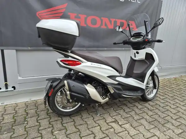 PIAGGIO BEVERLY (5/7)