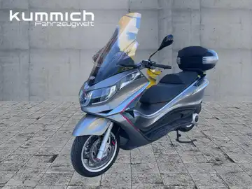 PIAGGIO X10 (1/12)