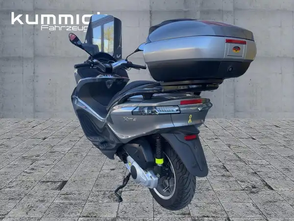 PIAGGIO X10 (3/12)