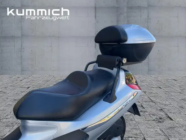 PIAGGIO X8 (8/10)