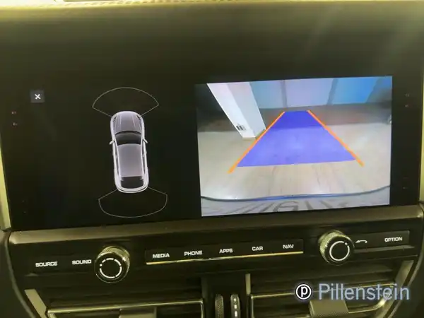 PORSCHE MACAN (13/16)