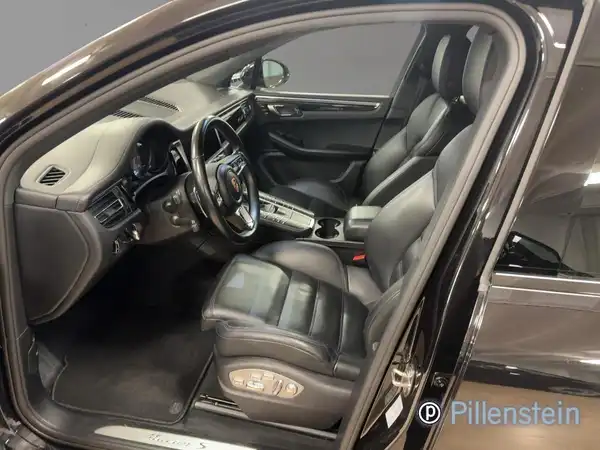 PORSCHE MACAN (7/16)