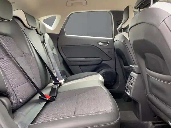 RENAULT CAPTUR (12/15)