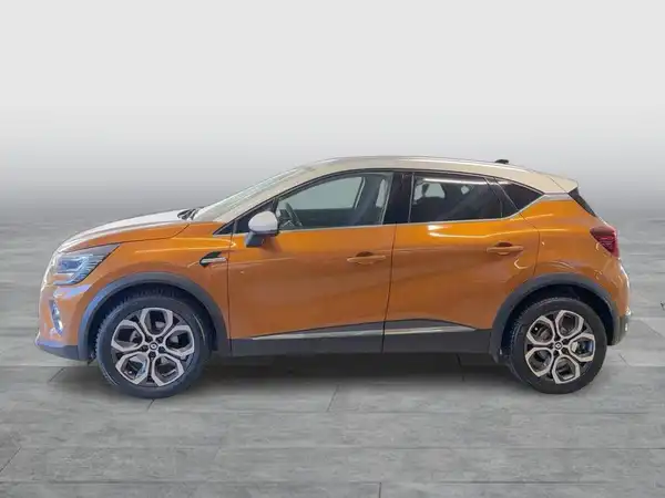 RENAULT CAPTUR (2/21)