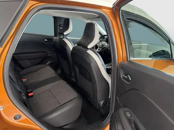 RENAULT CAPTUR (16/21)
