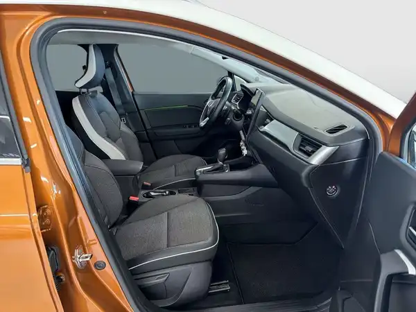 RENAULT CAPTUR (18/21)