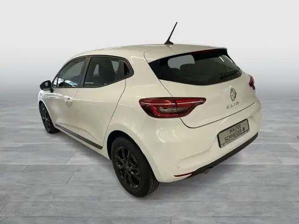 RENAULT CLIO (3/17)