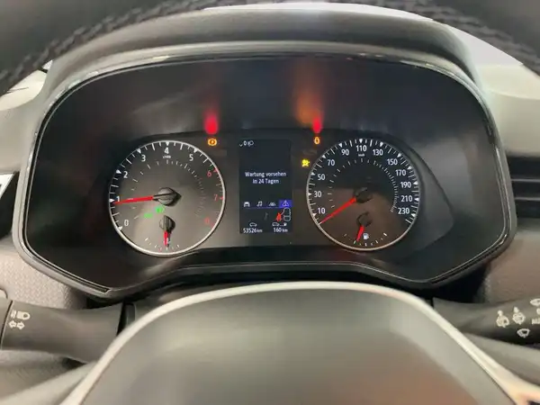 RENAULT CLIO (10/17)