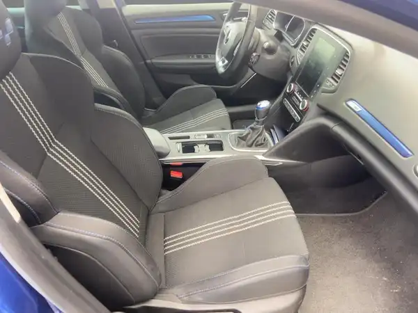 RENAULT MEGANE (11/15)