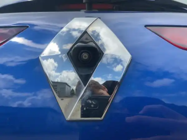 RENAULT MEGANE (14/15)