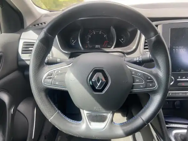 RENAULT MEGANE (9/15)