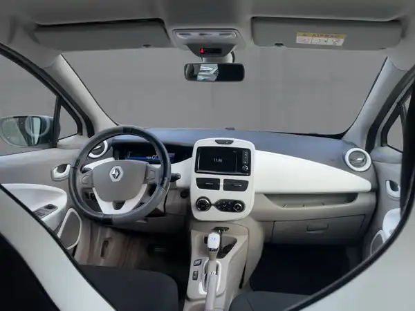 RENAULT ZOE (7/13)
