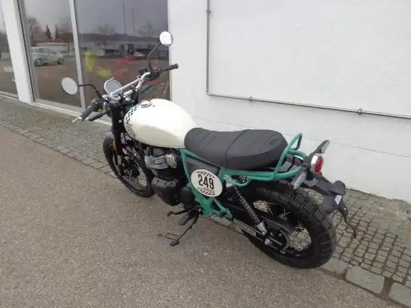 ROYAL ENFIELD BEAR 650 (3/7)