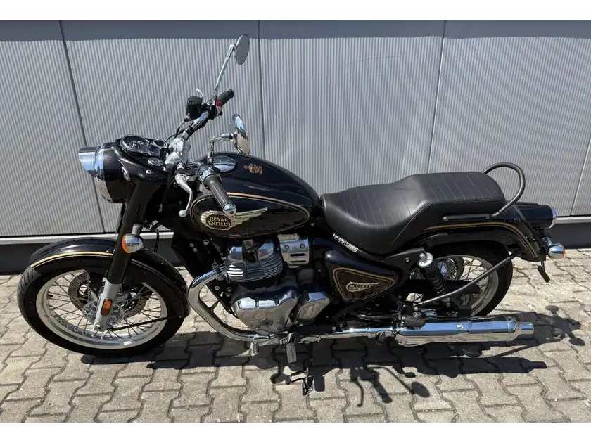 ROYAL ENFIELD BULLET (1/7)