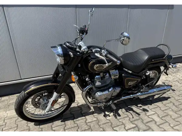 ROYAL ENFIELD BULLET (2/7)