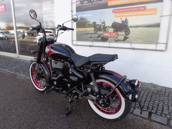 ROYAL ENFIELD CLASSIC 350 (3/7)