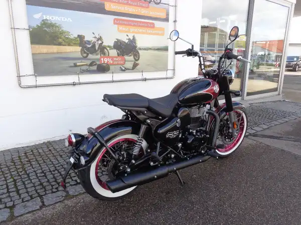 ROYAL ENFIELD CLASSIC 350 (5/7)