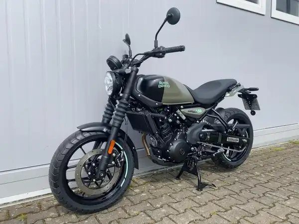 ROYAL ENFIELD GUERILLA 450 (2/7)