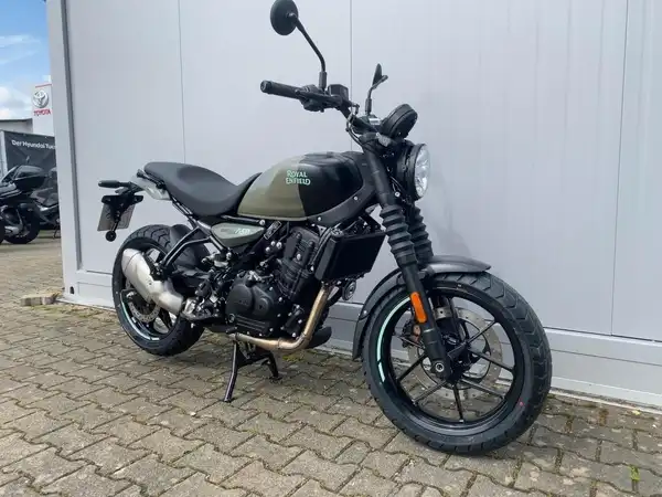 ROYAL ENFIELD GUERILLA 450 (6/7)
