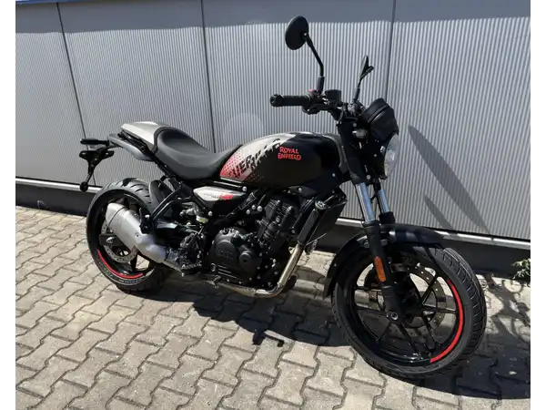 ROYAL ENFIELD GUERILLA 450 (5/7)