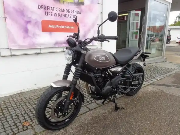 ROYAL ENFIELD GUERILLA 450 (2/7)