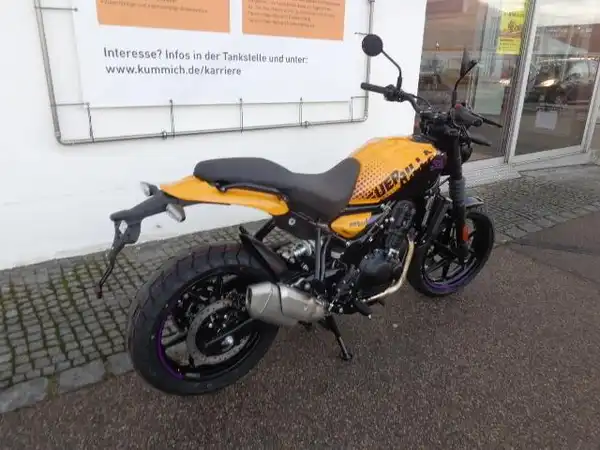 ROYAL ENFIELD GUERILLA 450 (5/8)