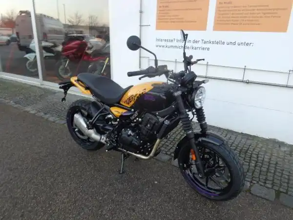 ROYAL ENFIELD GUERILLA 450 (6/8)