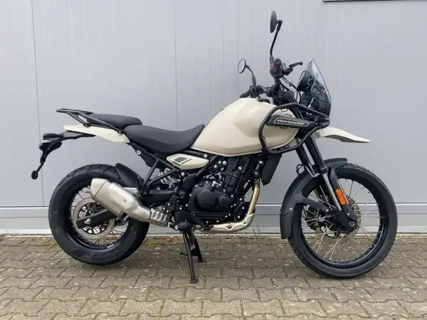 ROYAL ENFIELD HIMALAYAN 450 (4/7)