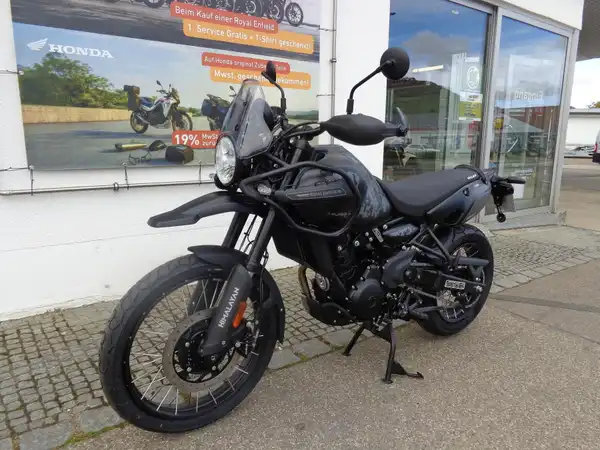 ROYAL ENFIELD HIMALAYAN 450 (2/7)