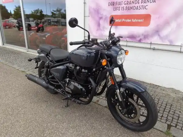 ROYAL ENFIELD SHOTGUN 650 (6/7)