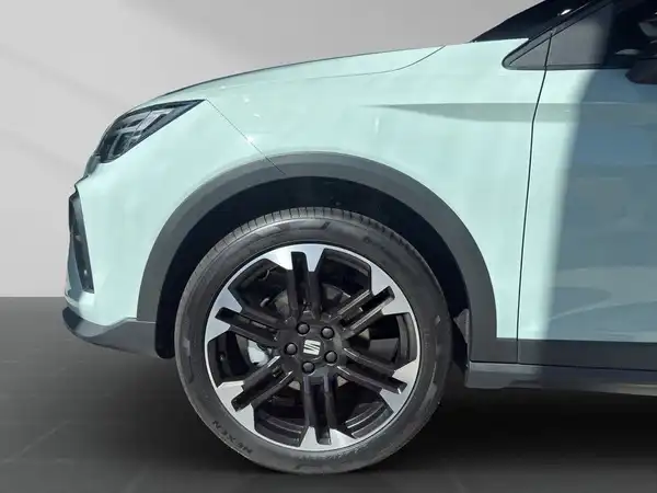 SEAT ARONA (18/18)