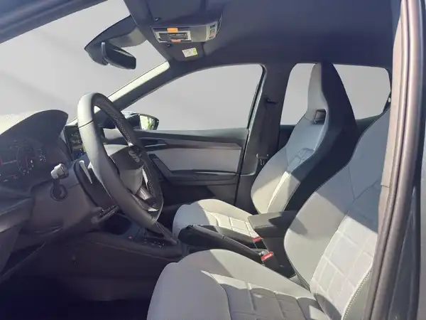 SEAT ARONA (12/19)