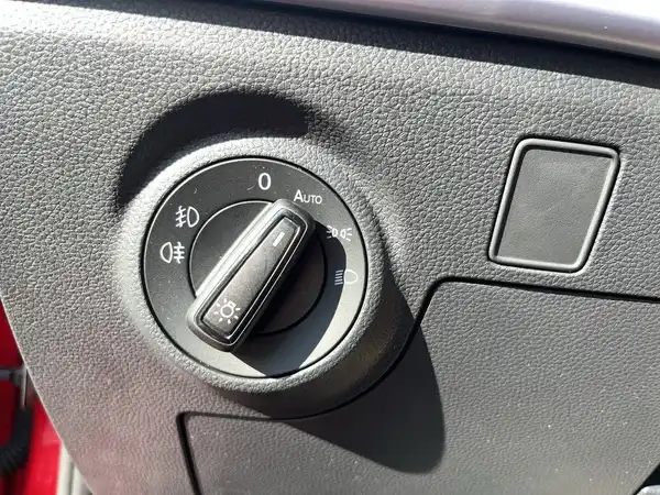 SEAT ARONA (17/21)