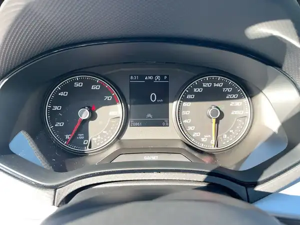 SEAT ARONA (10/21)