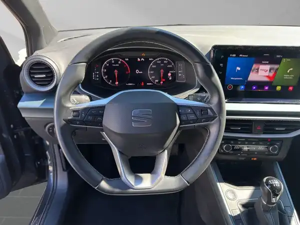 SEAT ARONA (9/16)