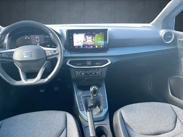 SEAT ARONA (11/17)
