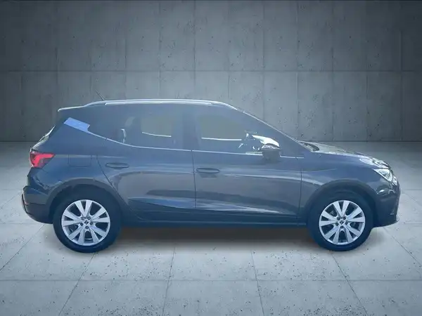 SEAT ARONA (6/17)