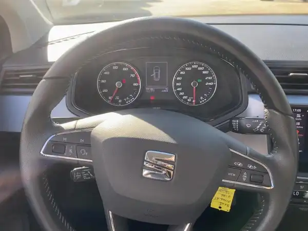 SEAT ARONA (9/15)