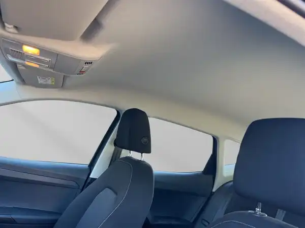 SEAT ARONA (17/19)