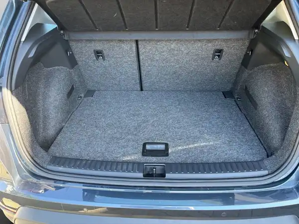 SEAT ARONA (18/19)